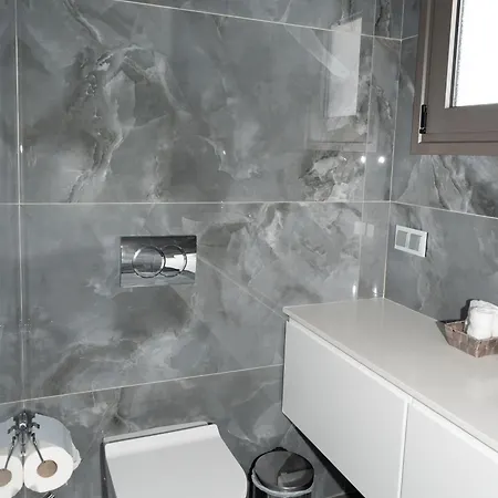 Apartman Chariklia Azmíni