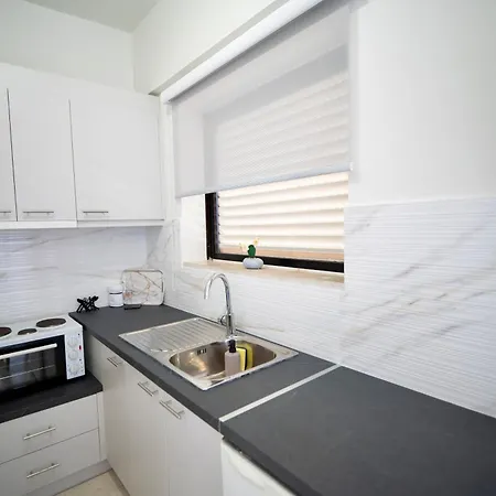 Chariklia Apartman *